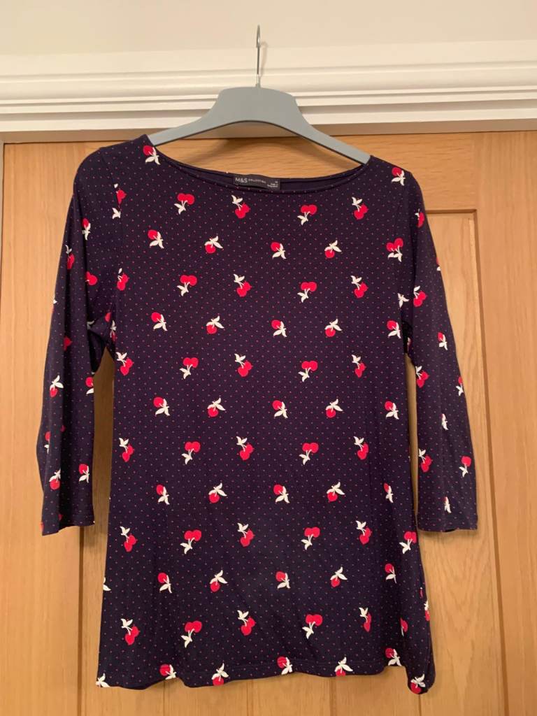 M&S Collection Ladies 3/4 Sleeve Navy & Cherry Print Design Top Size 14 VGC