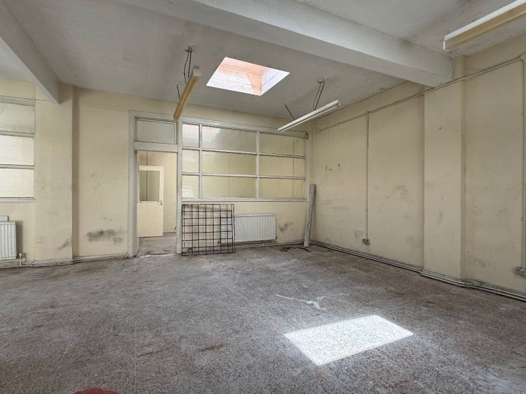 WAREHOUSE / OFFICES TO LET – DENTON, M34