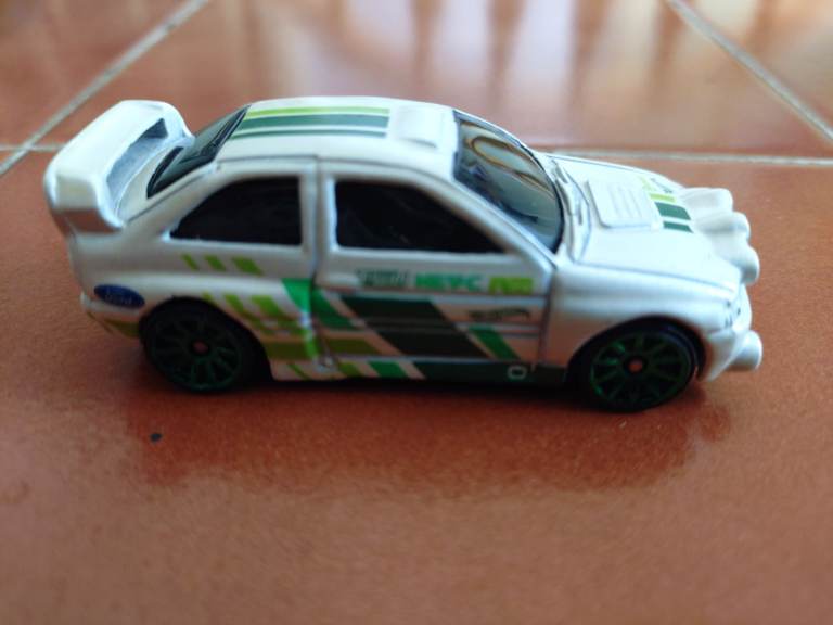 Hot Wheels Ford Escort Rally 