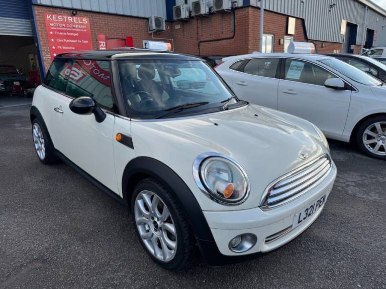 2009 MINI Hatch 1.6 Cooper Hatchback 3dr Petrol Manual Euro 4 (120 ps) Hatchback Petrol Manual