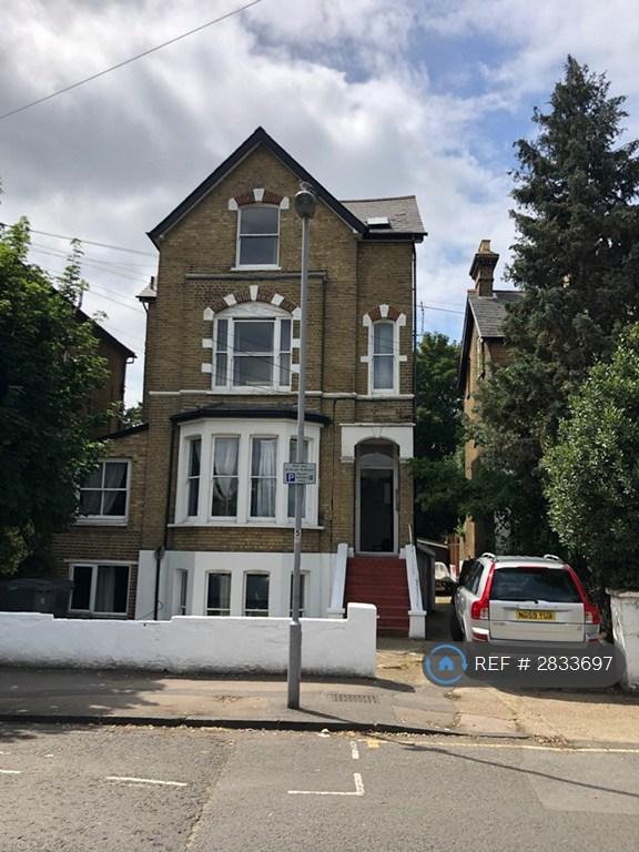 1 bedroom in Clifton Road, Kingston Upon Thames, KT2 (#2833697)