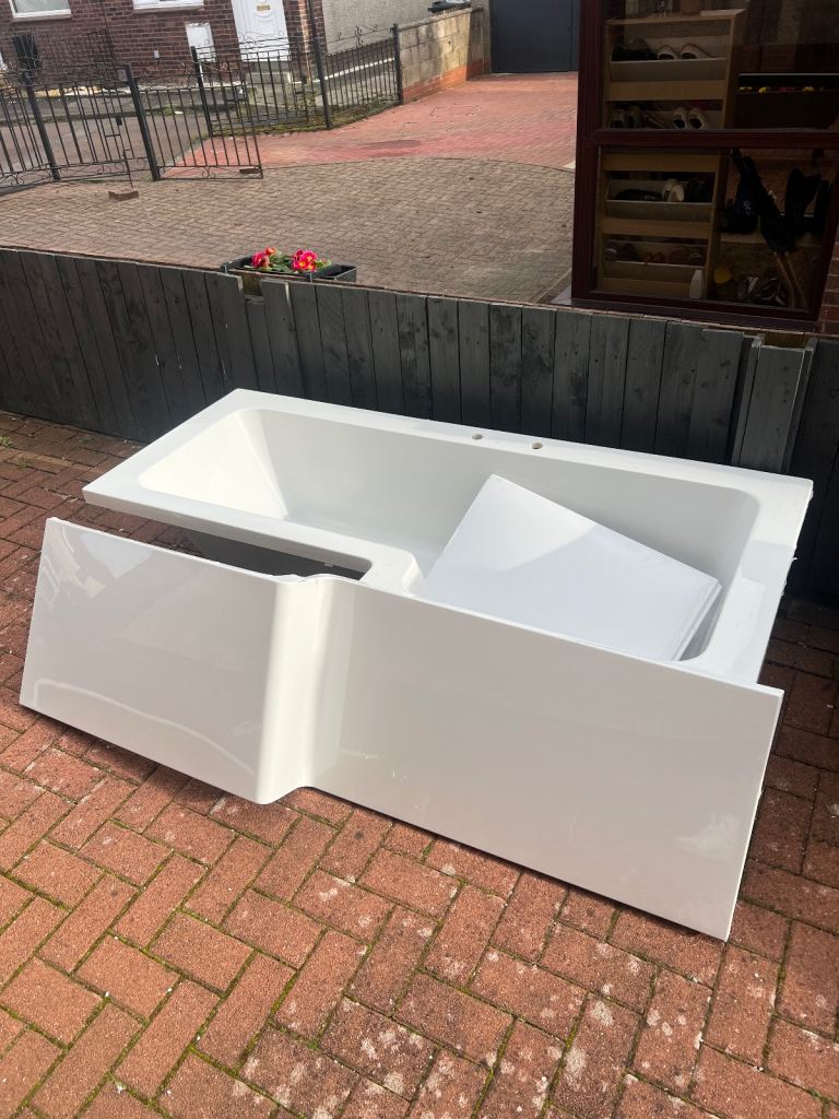 L shaped bath 