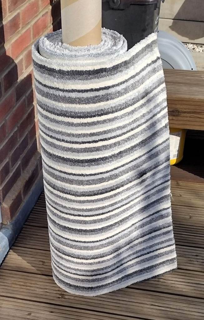CARPET NEW 5M X 82cm