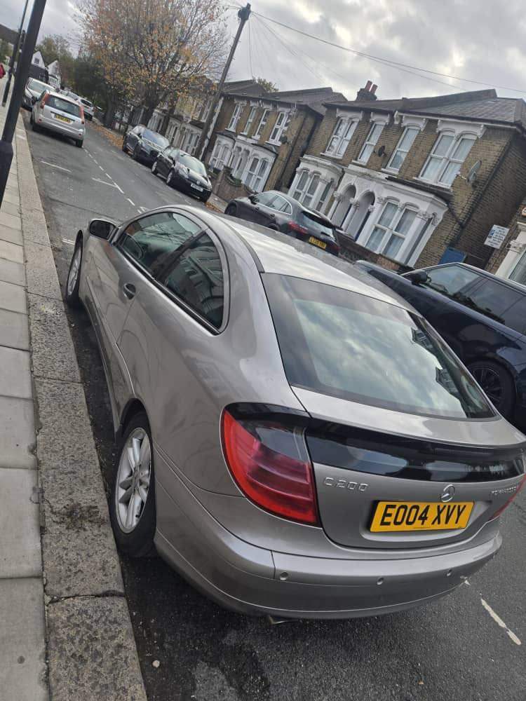 C Class Couple Auto Ulesz three