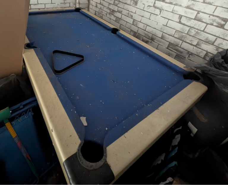 Bulldog Blue Pool Table