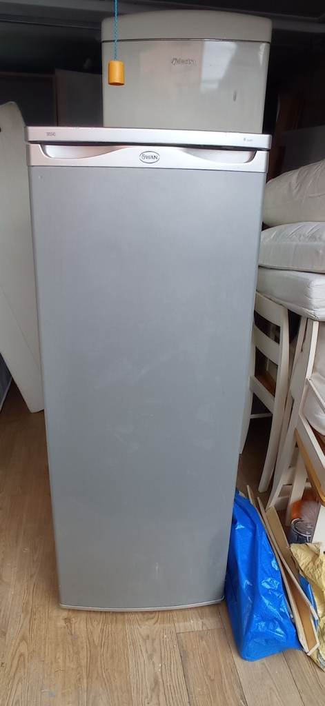 Swan fridge