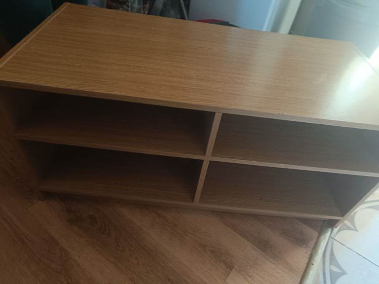 TV stand £10