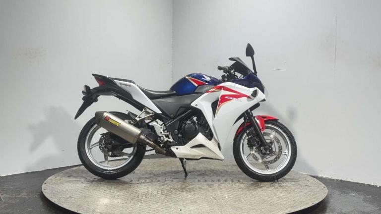 Honda CBR250 2011 32K RUNNING LIGHTWEIGHT SUPER SPORT 250CC PROJECT BIKE