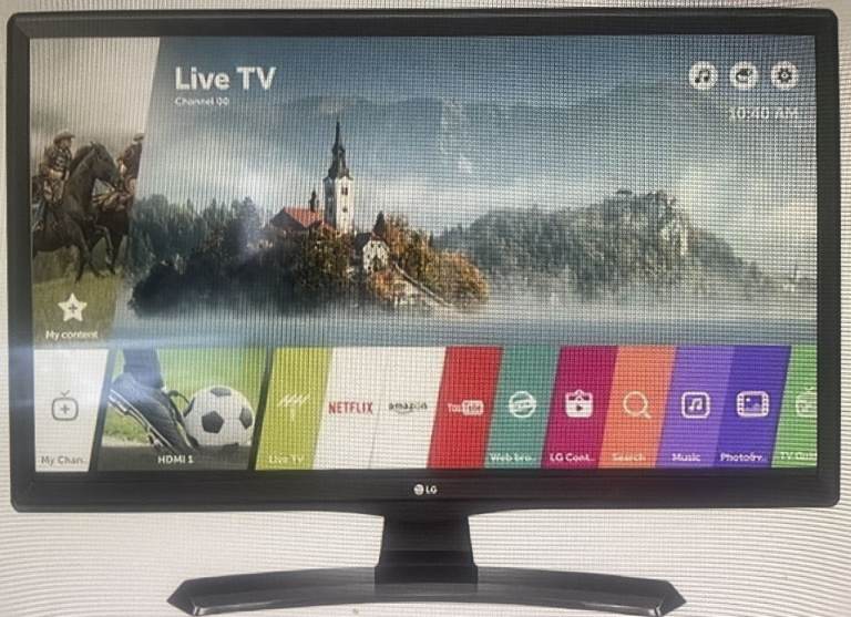 LG 24in Smart TV with Freeview