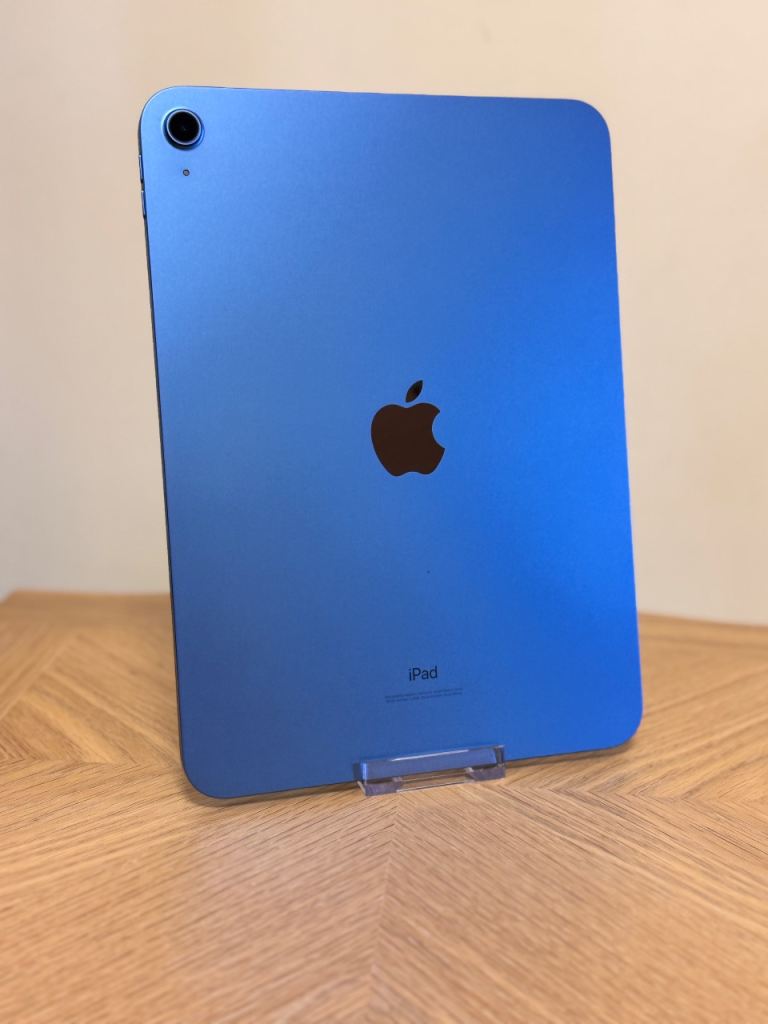 iPad 10th Gen 64GB | Blue | New Condition 