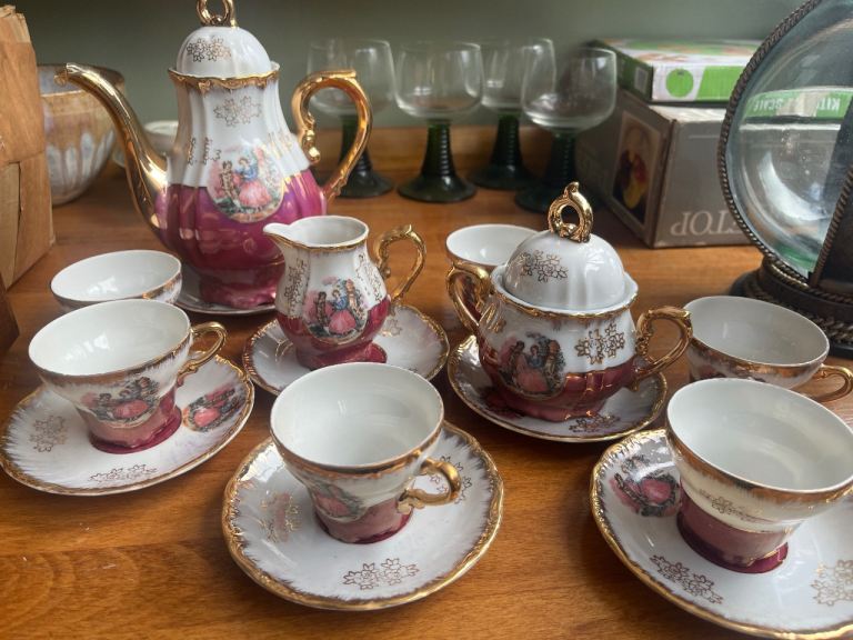Vintage Porcelain Coffee / Tea Set – Courting Couples (Fragonard Style) • Maroon & Gold