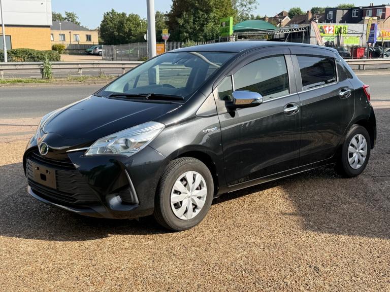 2017 Toyota Yaris 1.5 Hybrid Design 5dr CVT Hatchback Petrol/Electric Hybrid Automatic