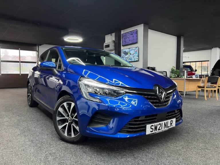 2021 Renault Clio 1.0 TCe Iconic Hatchback 5dr Petrol Manual Euro 6 (s/s) (90 ps) Hatchback Petro...