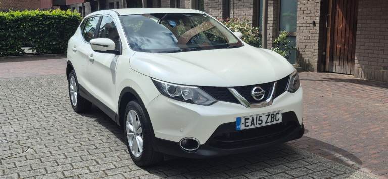 2015 Nissan Qashqai LOW MILEAGE, Full service history