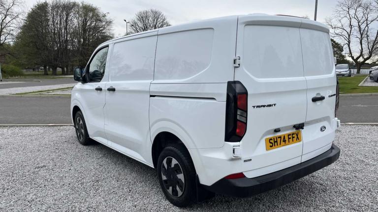 2024 Ford Transit Custom 2.5 PHEV 232ps H1 Van Trend Auto Van Plug-In Hy Automatic