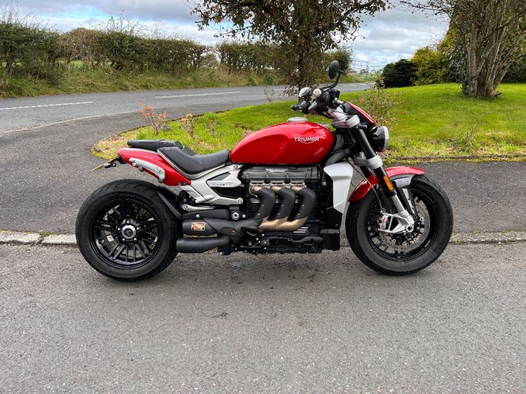 Triumph Rocket 3R 2020 with Werkes Exhaust and Panniers + Quick shifter + Heated Grips + Screen