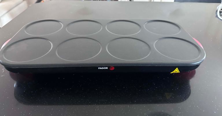 FAGOR Pancake Maker – Black, Good Condition