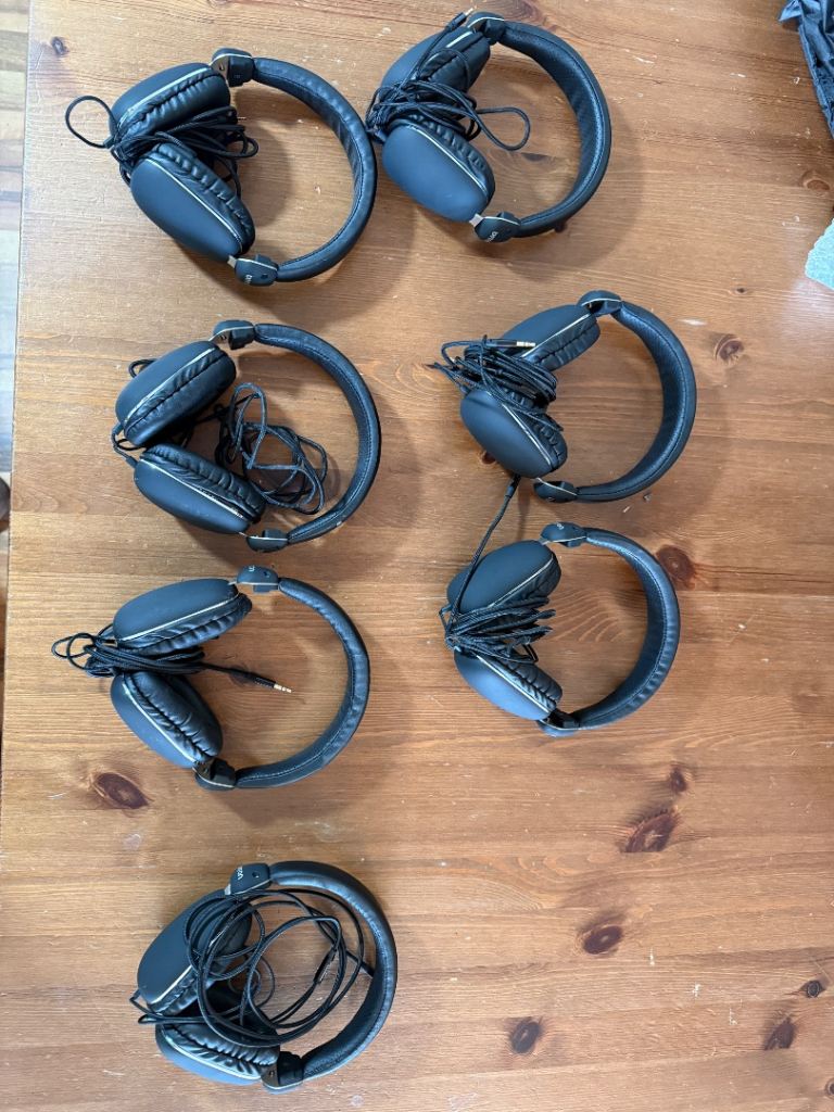 Job Lot of 6 Black Wired Headphones – Good Condition