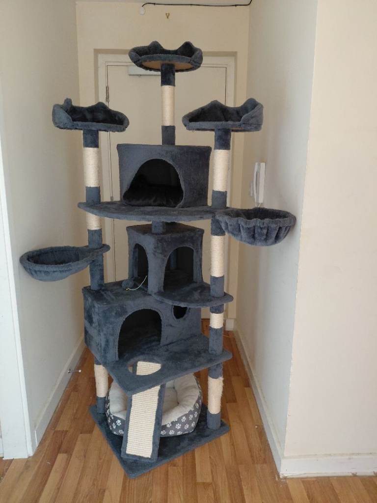 Cat tree