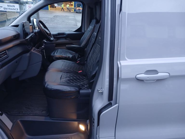 2025 Ford Transit custom low miles NO VAT 
