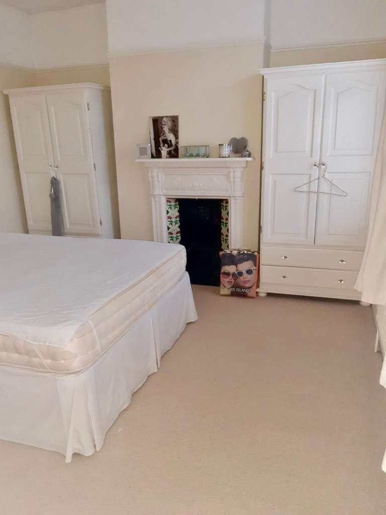Rent *** 2 Double Rooms Address: Kingsway, Enfield EN3