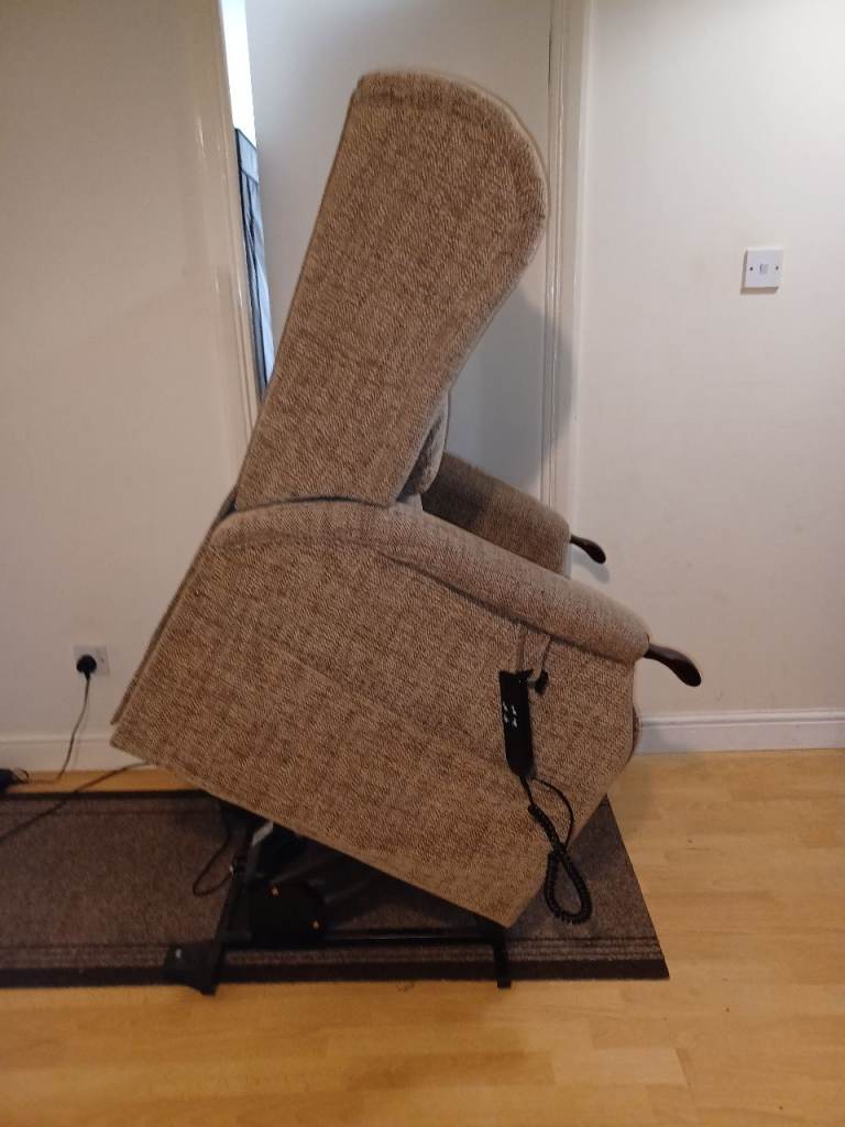 Riser Recliner  Dual Motor by Repose