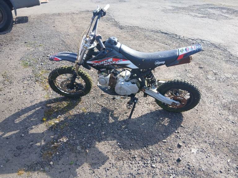 Stomp110 pit bike 