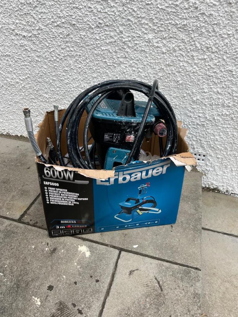 Paint sprayer Erbauer 600W