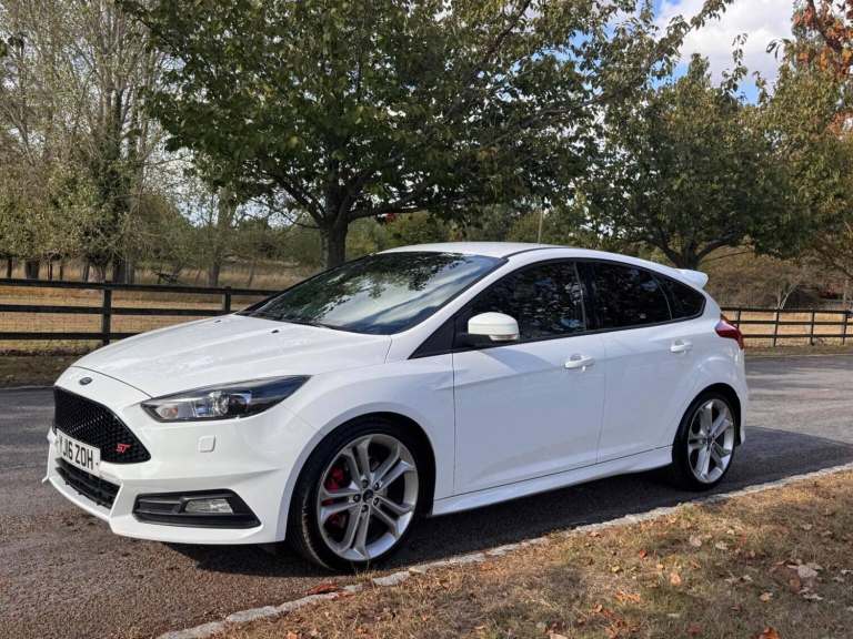 2016 Ford Focus 2.0 TDCi ST-3 Euro 6 (s/s) 5dr Hatchback Diesel Manual