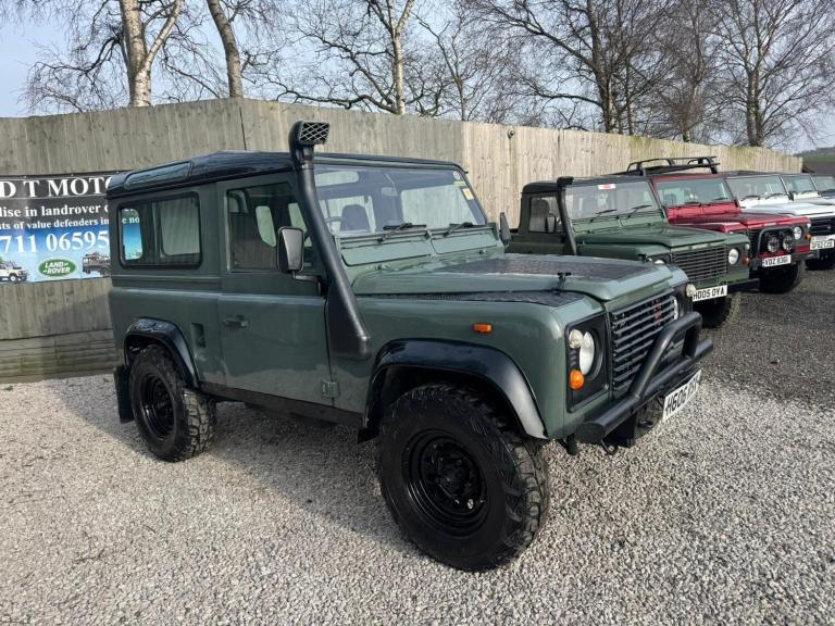 2003 Land Rover Defender 90 2.5 TDi County Station Wagon 3dr Diesel Manual (111 bhp) Diesel Manual