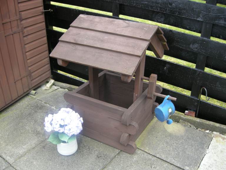 Garden Patio Wishing Well