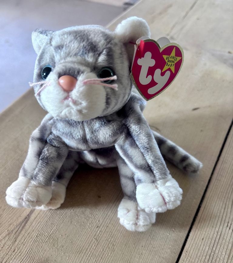 Vintage Rare Beanie Babies TY cat silver the cat 1999 Collectible.