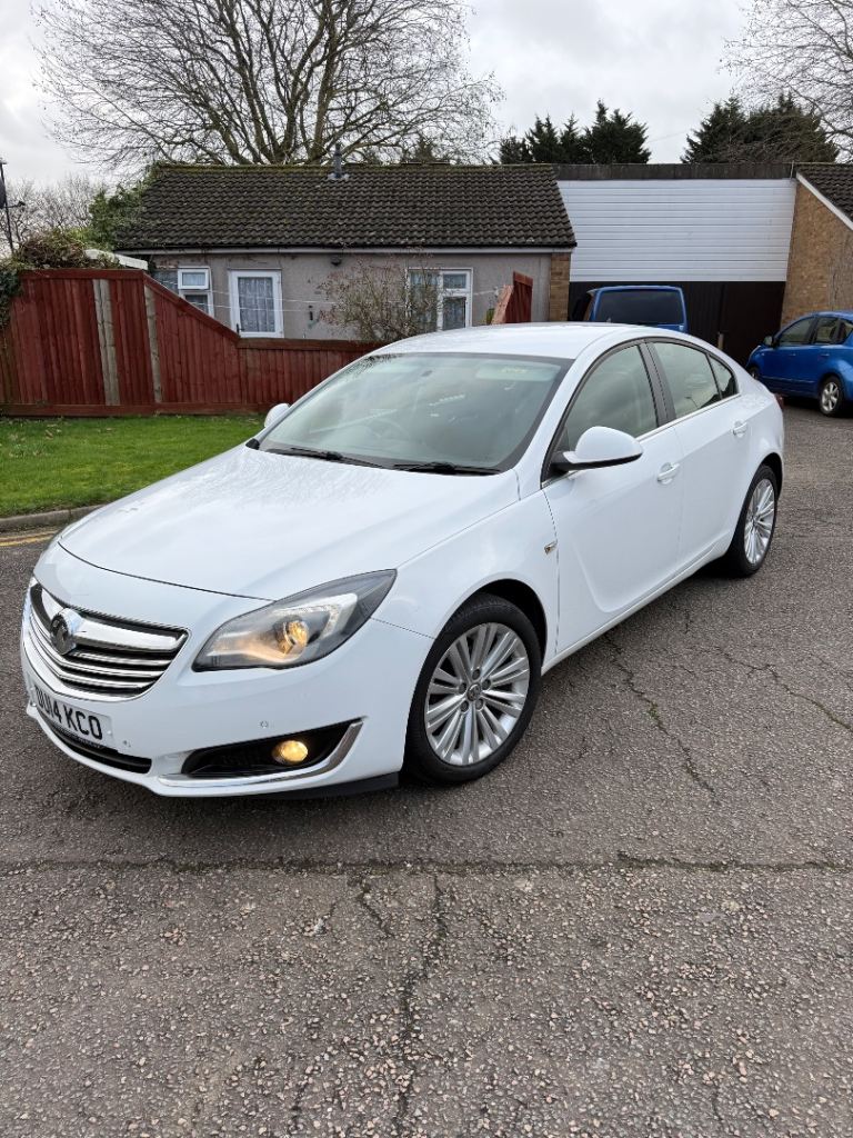 Vauxhall, INSIGNIA, Hatchback, 2014, Manual, 1796 (cc), 5 doors