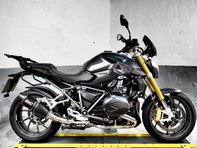 2015 65 BMW R 1200 R Exclusive 14k SC project Exhaust ,Evotech protection 