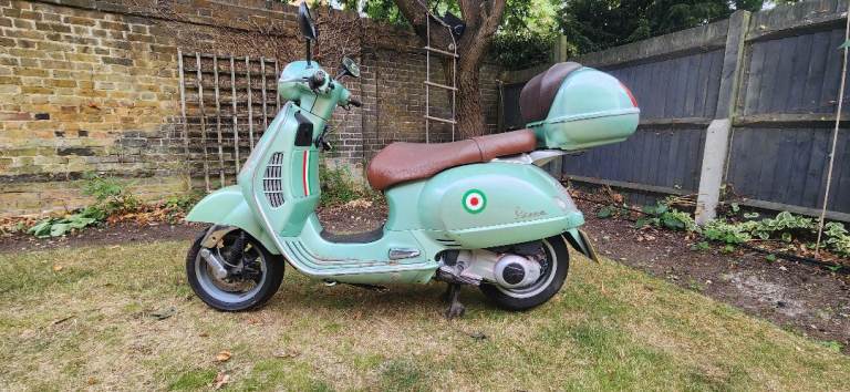Piaggio, VESPA, 2004, 198 (cc)