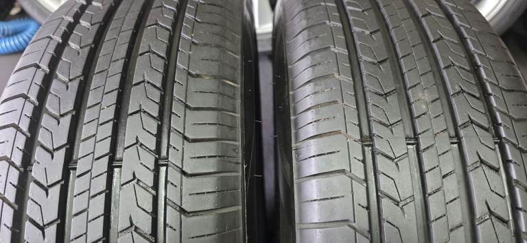 215 60 17   2 x tyres Massimo Stella S2
