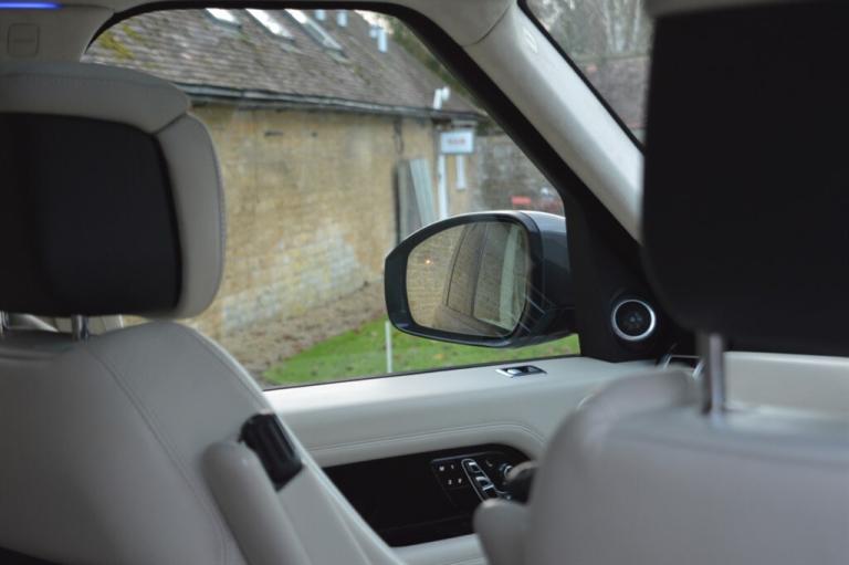 2018 Land Rover Range Rover 4.4 SDV8 Autobiography 4dr Auto ESTATE DIESEL Automatic