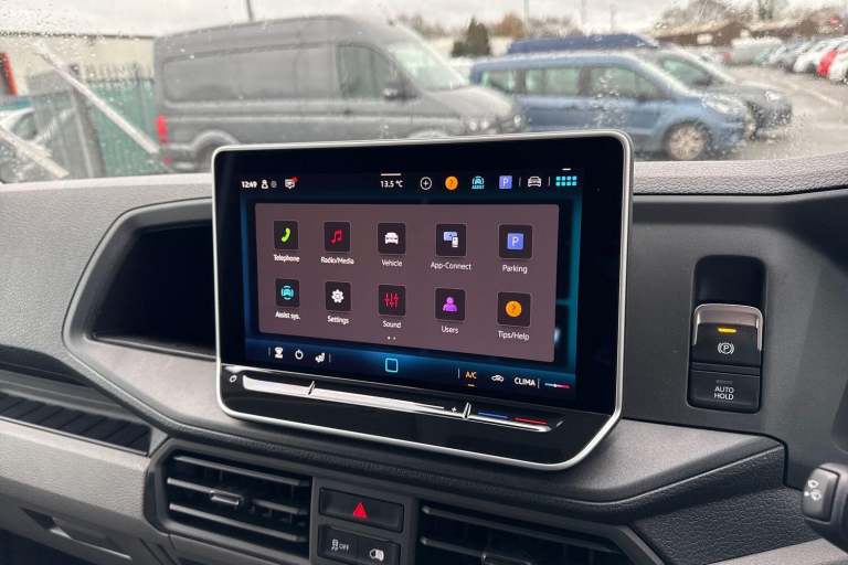 2025 Volkswagen Crafter 2.0 TDI 140PS Commerce High Roof Van PANEL VAN DIESEL Manual