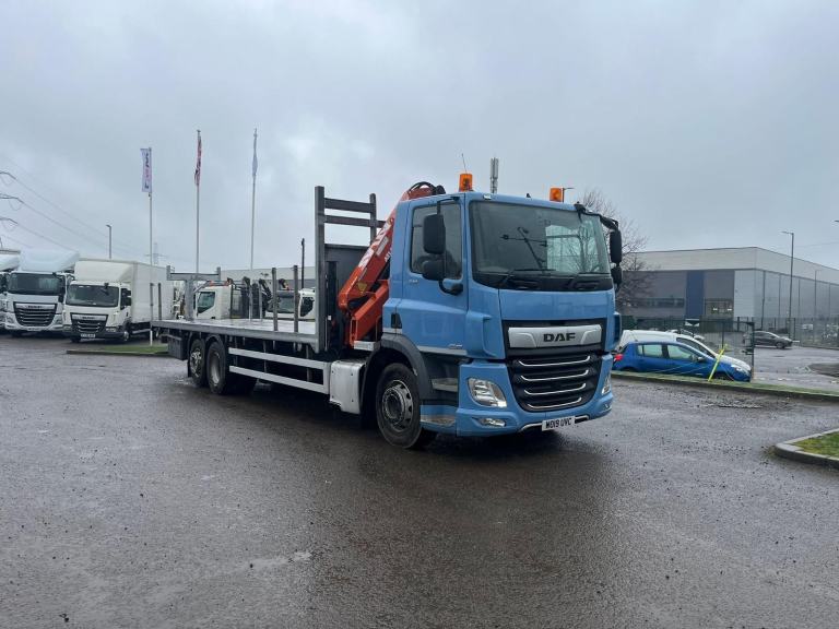 2019 (19) DAF TRUCKS FAR CF340 6x2 Flatbed Crane - 215000kms