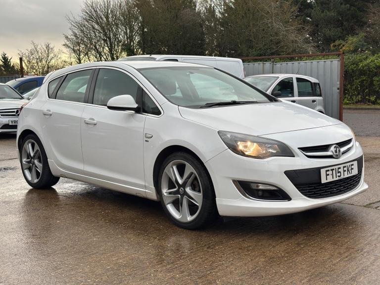 2015 Vauxhall Astra 1.4i Turbo SRi Euro 6 5dr HATCHBACK Petrol Manual