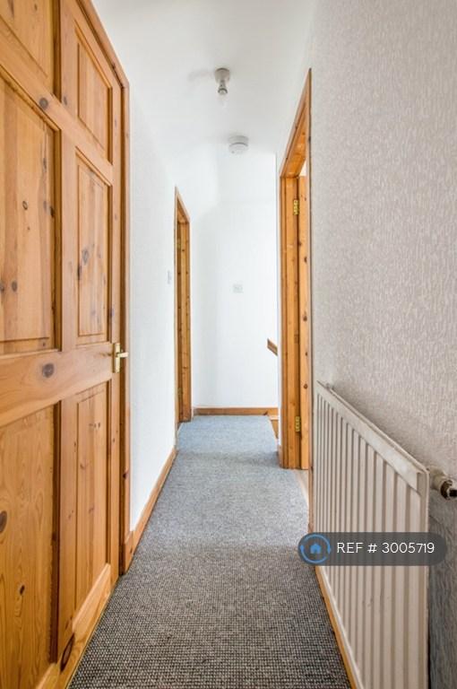 3 bedroom flat in Main Street, Newtongrange, EH22 (3 bed) (#3005719)
