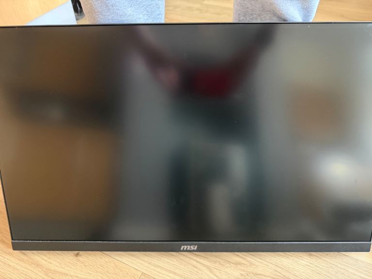 MSI MAG 272URDF 4K 27" Gaming Monitor - As Good As New