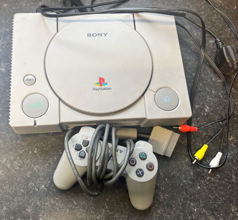 Games console bundle all working