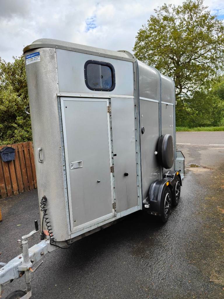 Ifor Williams single horse trailer 