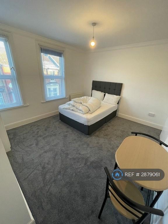 1 bedroom in Gordon Road, Gillingham, ME7 (#2879061)
