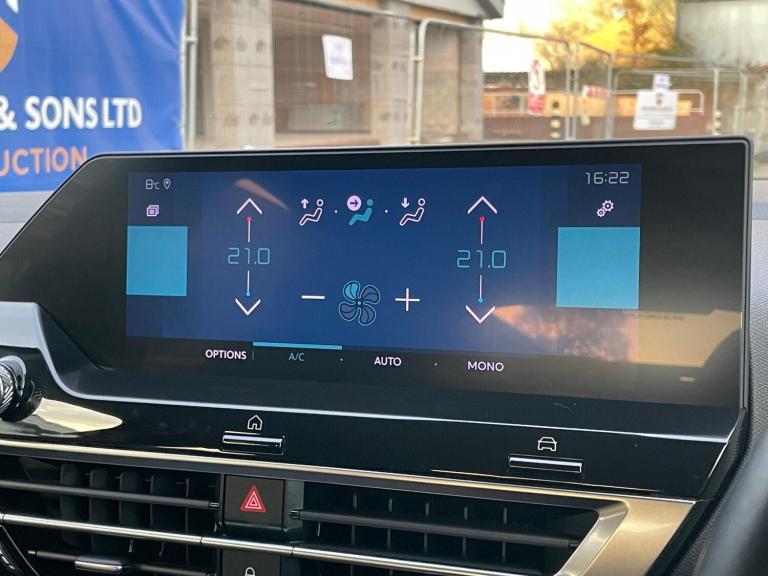 2023 Citroen e-C4 50kWh Shine Plus Auto 5dr (7.4kW Charger) HATCHBACK Electric Automatic