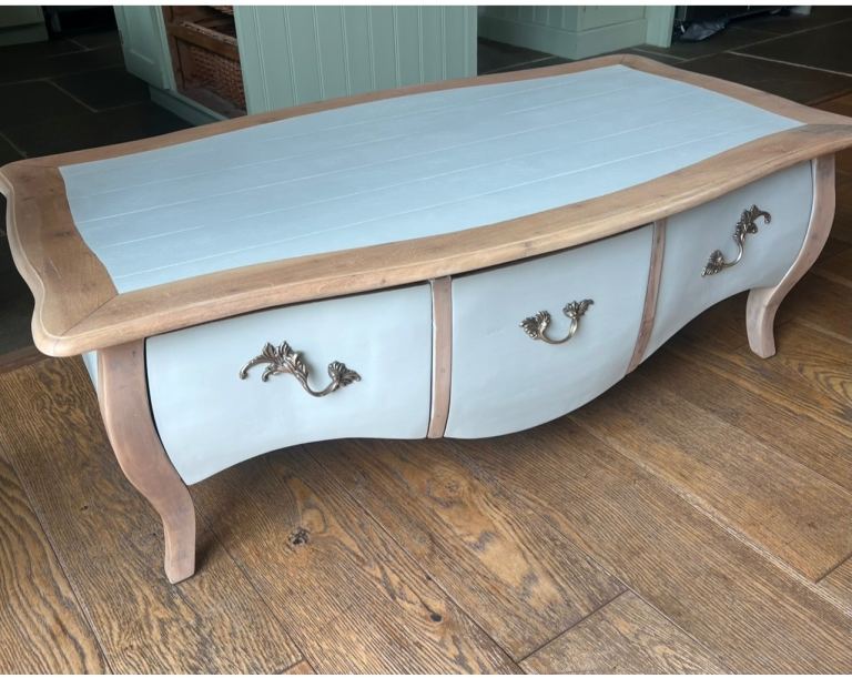 Curved Coffee Table with Drawers – very light green and Wood Finish