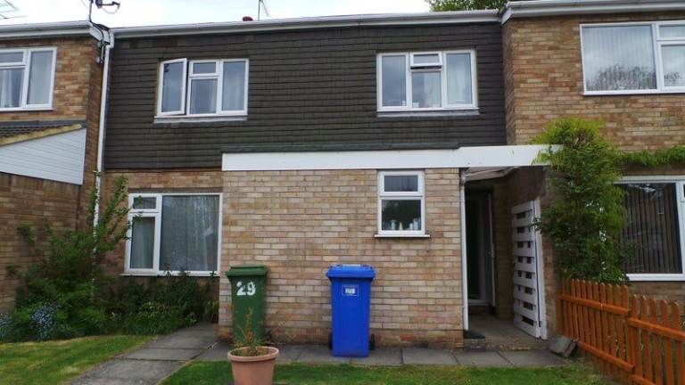 Lovely DOUBLE room @Bracknell for professionals