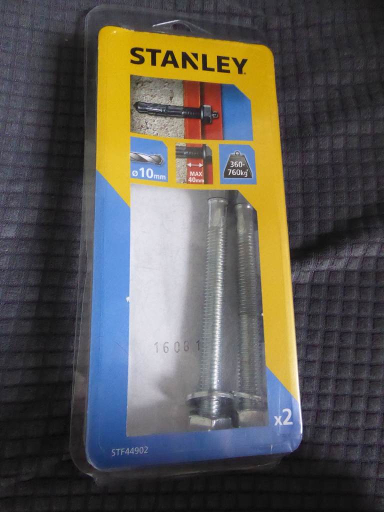 2 X CONCRETE EXPANSION FIXING BOLTS BY STANLEY 10MM THICK