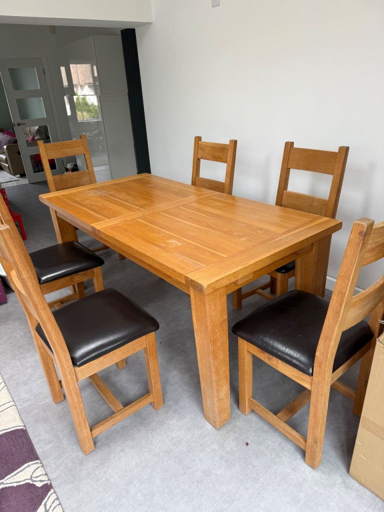 Solid Oak Extending Dining Table with 6 Faux Leather Chairs